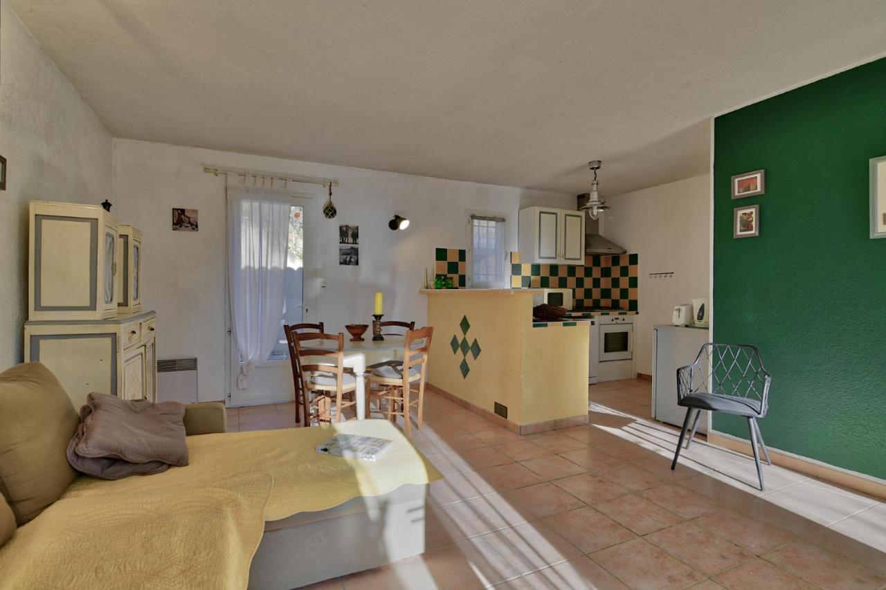 L'Oustaou Du Luberon Et Spa Villelaure Екстер'єр фото